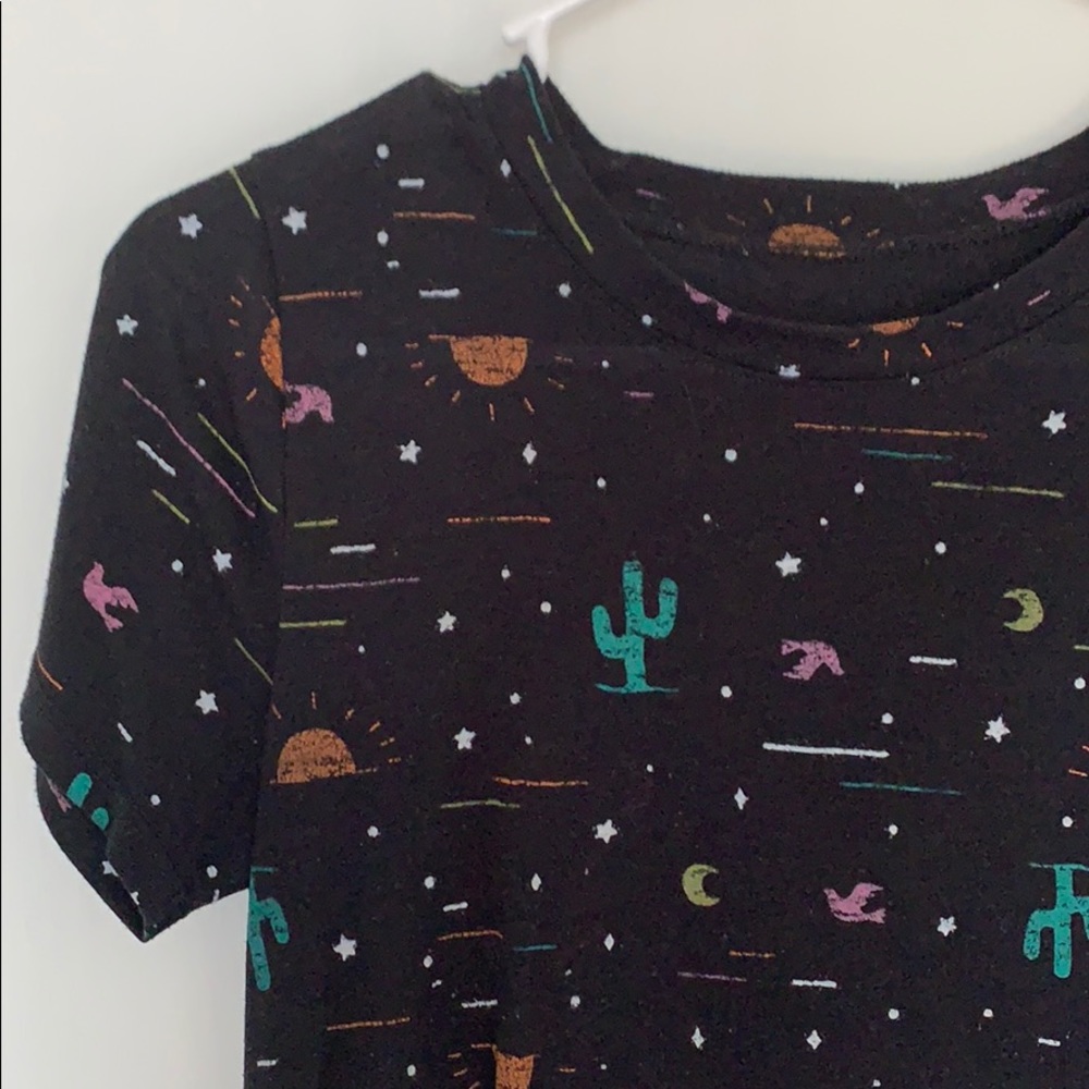 Desert style tee